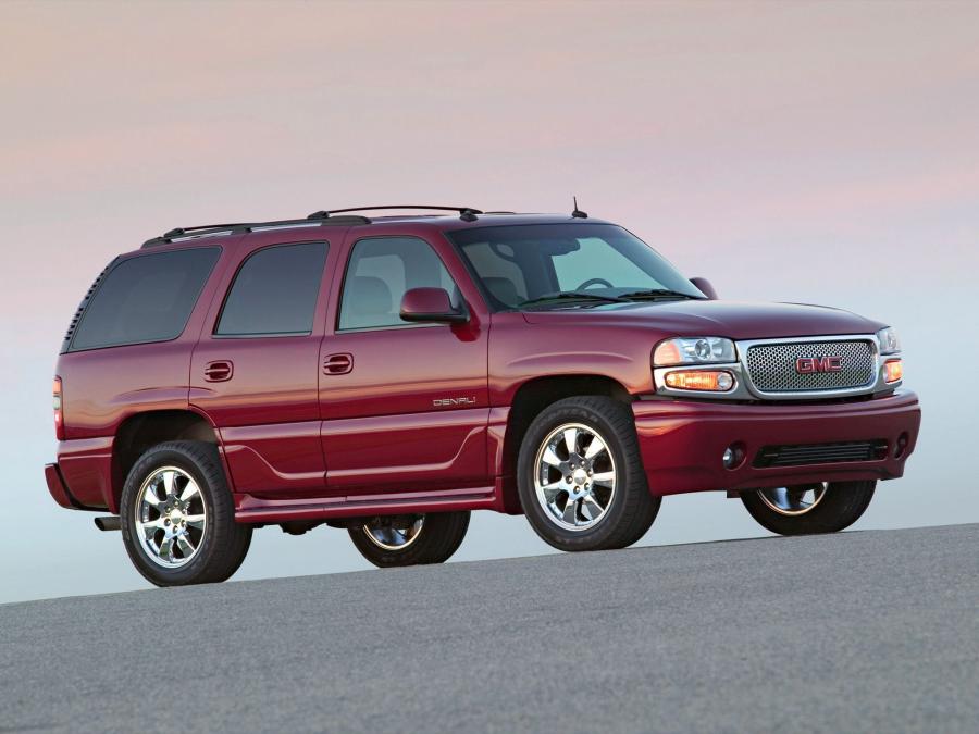  GMC Yukon Denali 2001 года  (фото 6 из 11)